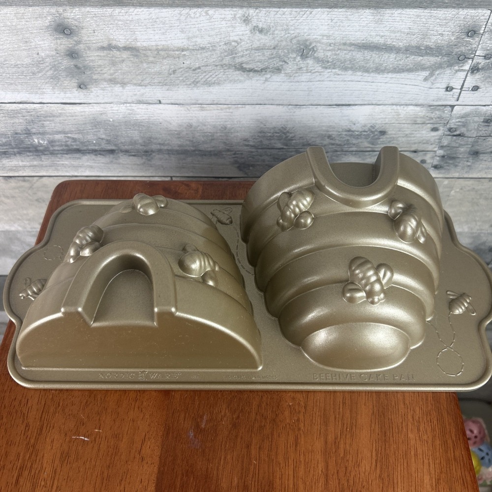 Nordic Ware Beehive Cake Pan 10 Cup